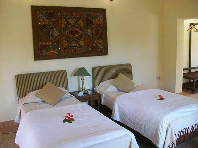 Bandhavgarh Jungle Lodge Tala  Exterior photo